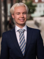 Bilde av megler Tobias Kørra Grande