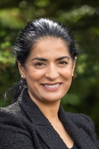 Bilde av megler Salma Rana Kalenius
