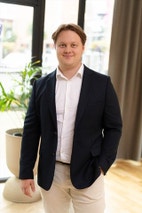 Bilde av megler Nicklas Wathne