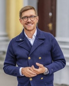 Bilde av megler Marius Wang