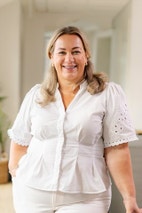 Bilde av megler Martine Strand