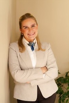 Bilde av megler Celine Høyne Fjeld