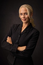 Bilde av megler Anita Underhaug