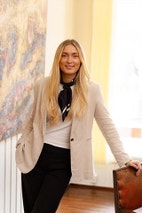 Bilde av megler Sofie Gustavsen Kolshus