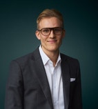 Bilde av megler Mathias Traverso