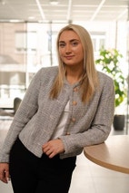 Bilde av megler Anne Åsne Seljordslia