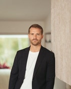 Bilde av megler Emil Hauger