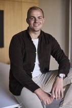Bilde av megler Daniel Gård
