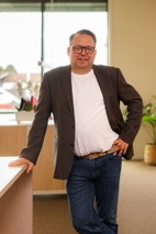 Bilde av megler Rolf Wegar Gundersen
