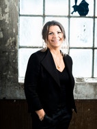 Bilde av megler Hilde Jensen