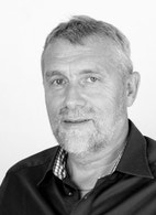 Bilde av megler Magnus Helgesen