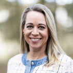 Bilde av megler Claire A. Lonsdale