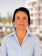 Bilde av megler Janne Rølvåg