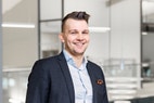 Bilde av megler Martin Bjerkaker