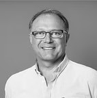 Bilde av megler Leif Helge Østebø