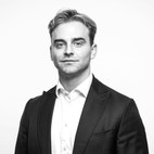 Bilde av megler Stian Mathisen