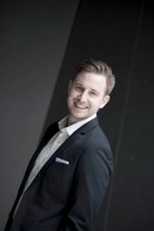 Bilde av megler Kristoffer Menne