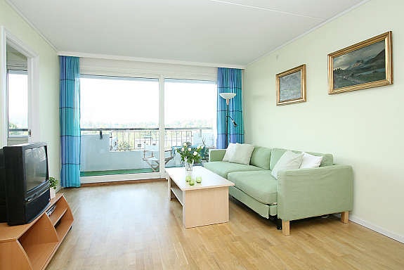 Stue med utgang til veranda Galleribilde