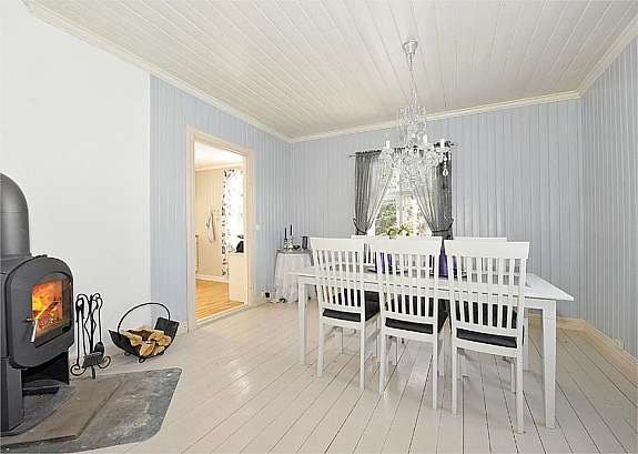 Spisestuen sett fra stuen Galleribilde