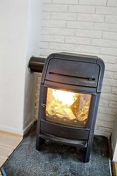 Detalj-bilde fra stua - Peisovn Galleribilde