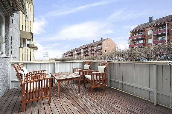 Stor solrik veranda Galleribilde