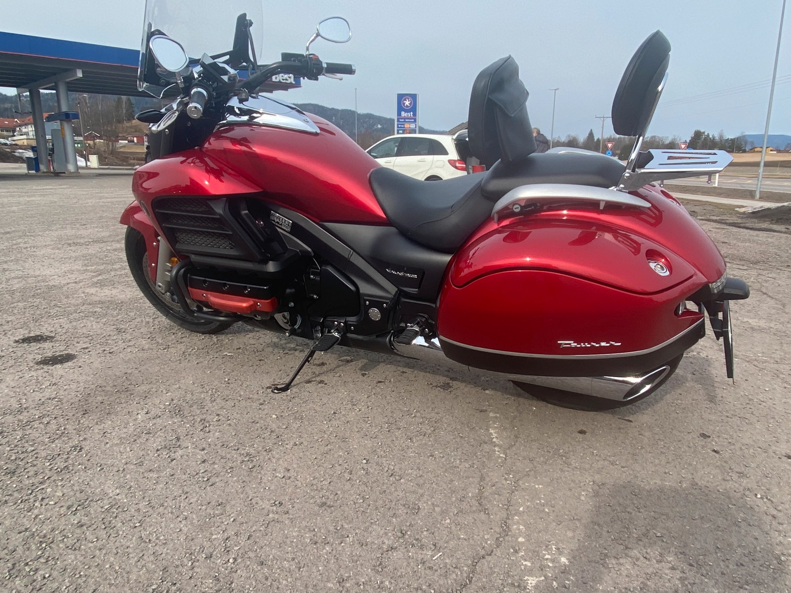 goldwing valkyrie corbin goldwing saddlebags