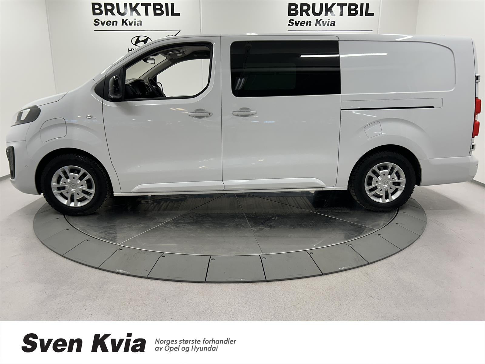 Opel Vivaro NORSK ULTIMATE L3 75KWT CARPLAY KAMERA P.SENSOR KROK 2