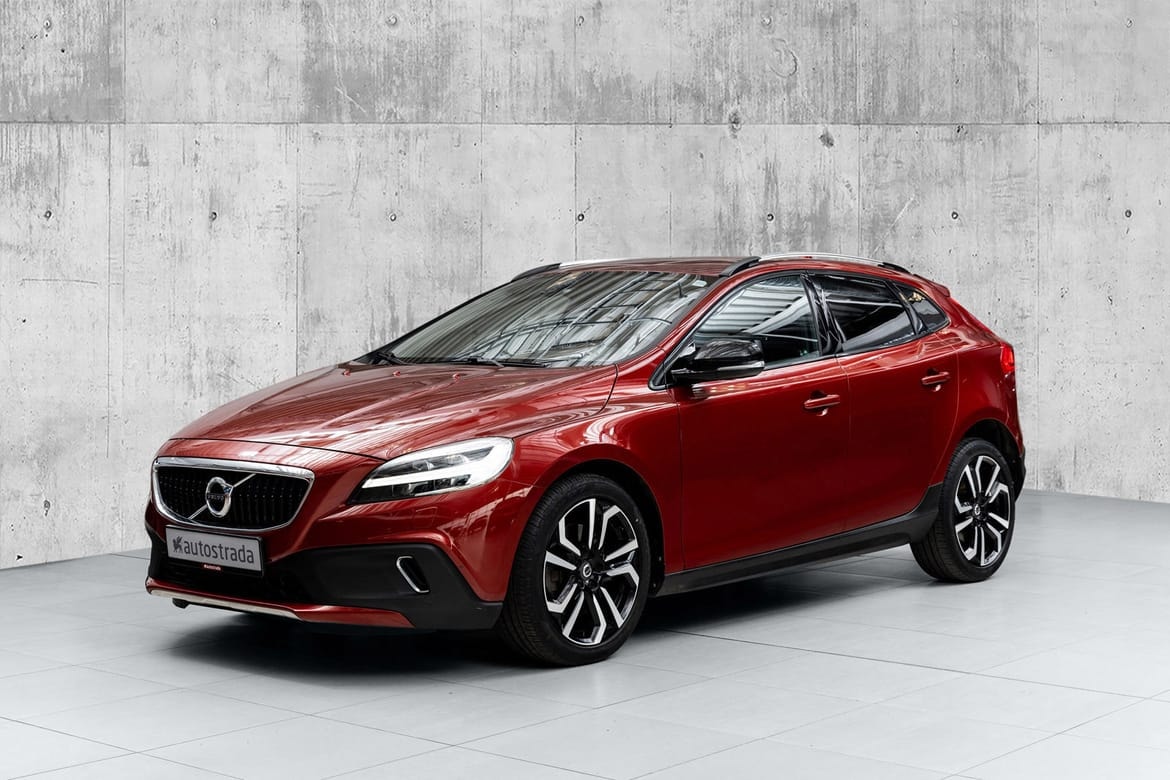 Volvo V40 Cross Country RYGGEKAMERA/BLUETOOTH/CRUISE/AUTOMAT/SKINN 2018, 53 500 km, kr 229 000,-