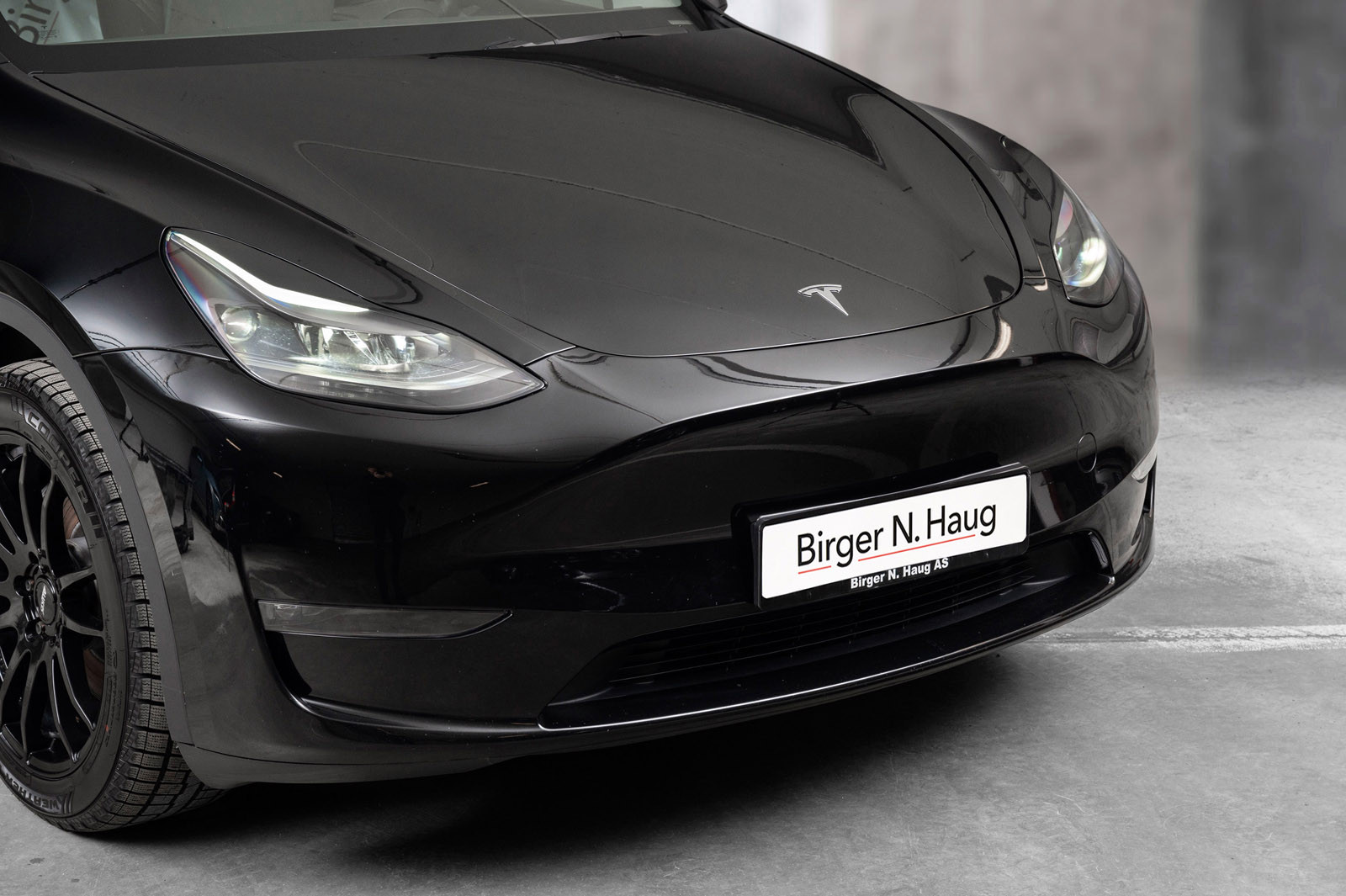 Tesla Model Y Long Range AWD /530km/S+V hjul på felg / Skinn /H-feste 3