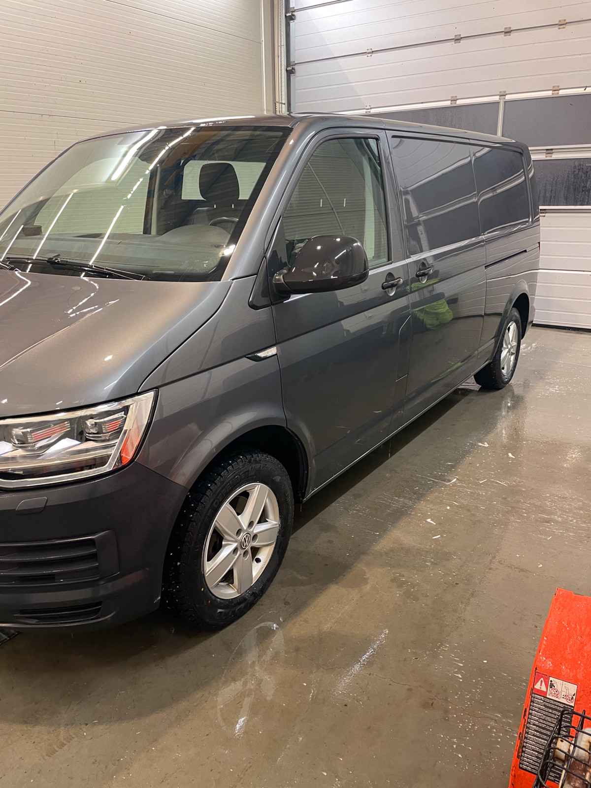 Volkswagen Transporter 2,0 TDI 150hk L m/vindu 4M DSG 2