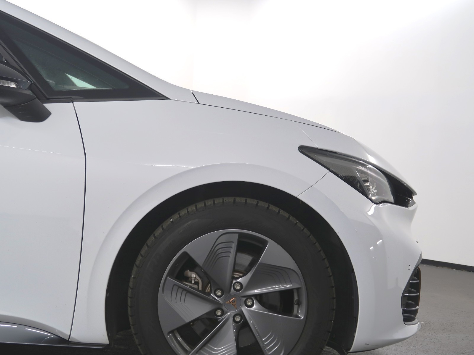 Cupra Born 58 /424WLTP 204HK/KAMERA/KEYLESS/ACC/LED/NAVI/OPPV.RATT 2