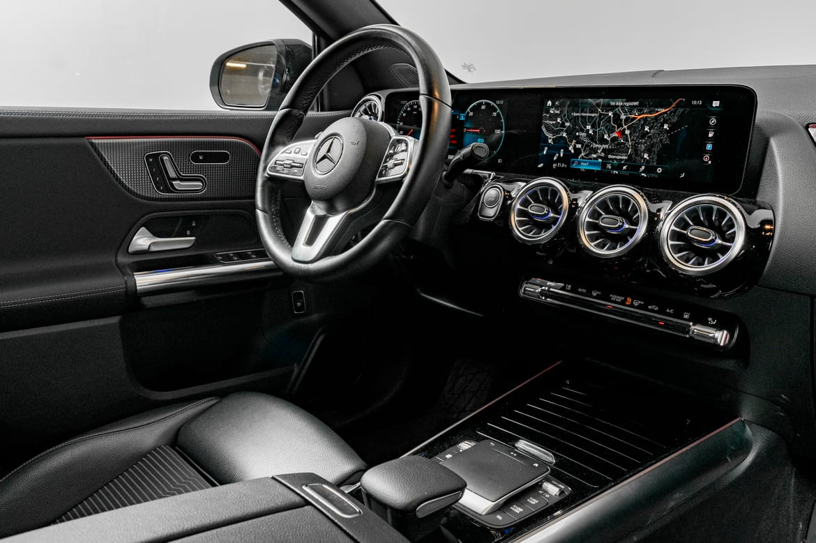 Hovedbilde av Mercedes-Benz EQA