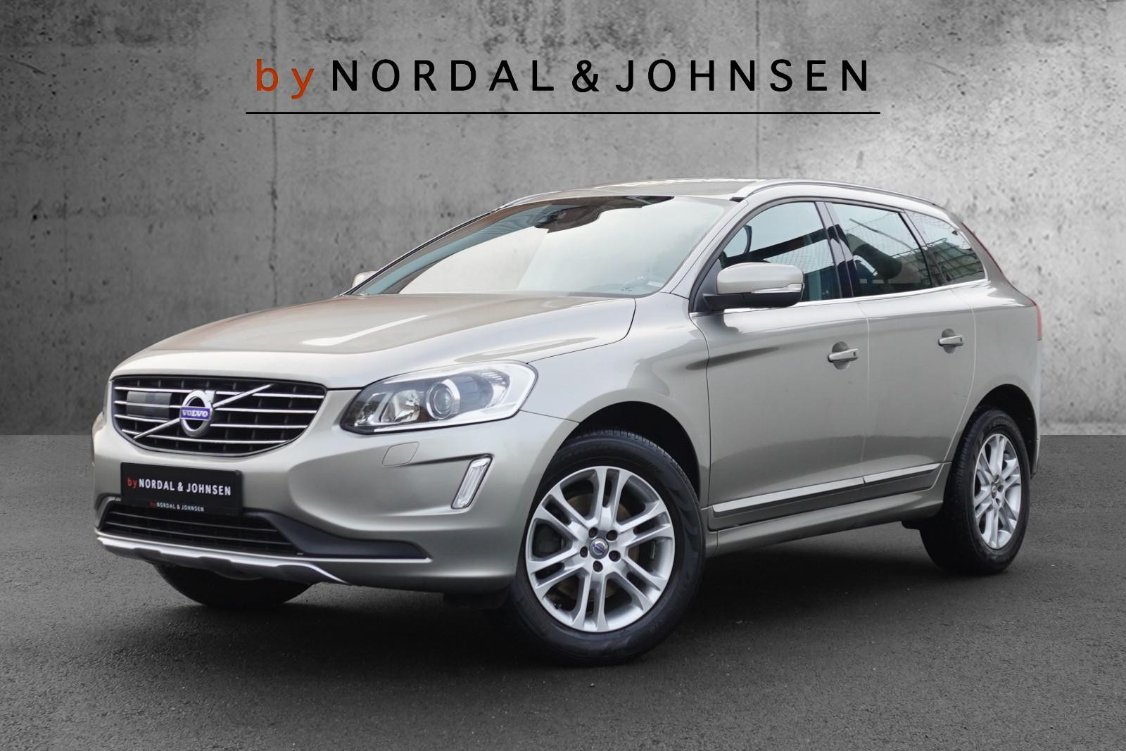 Volvo XC60 SUMMUM D4 AWD ADAPTIVCRUISE R.KAM XENON NAVI DAB+++