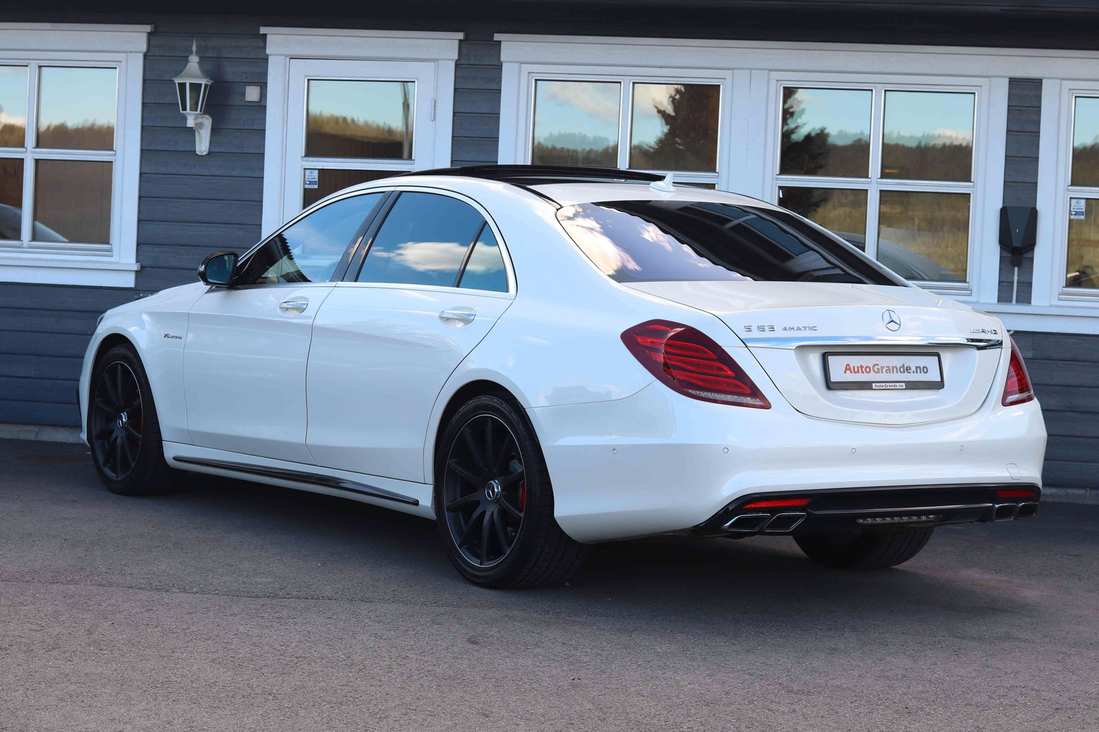 Hovedbilde av Mercedes-Benz S-Klasse