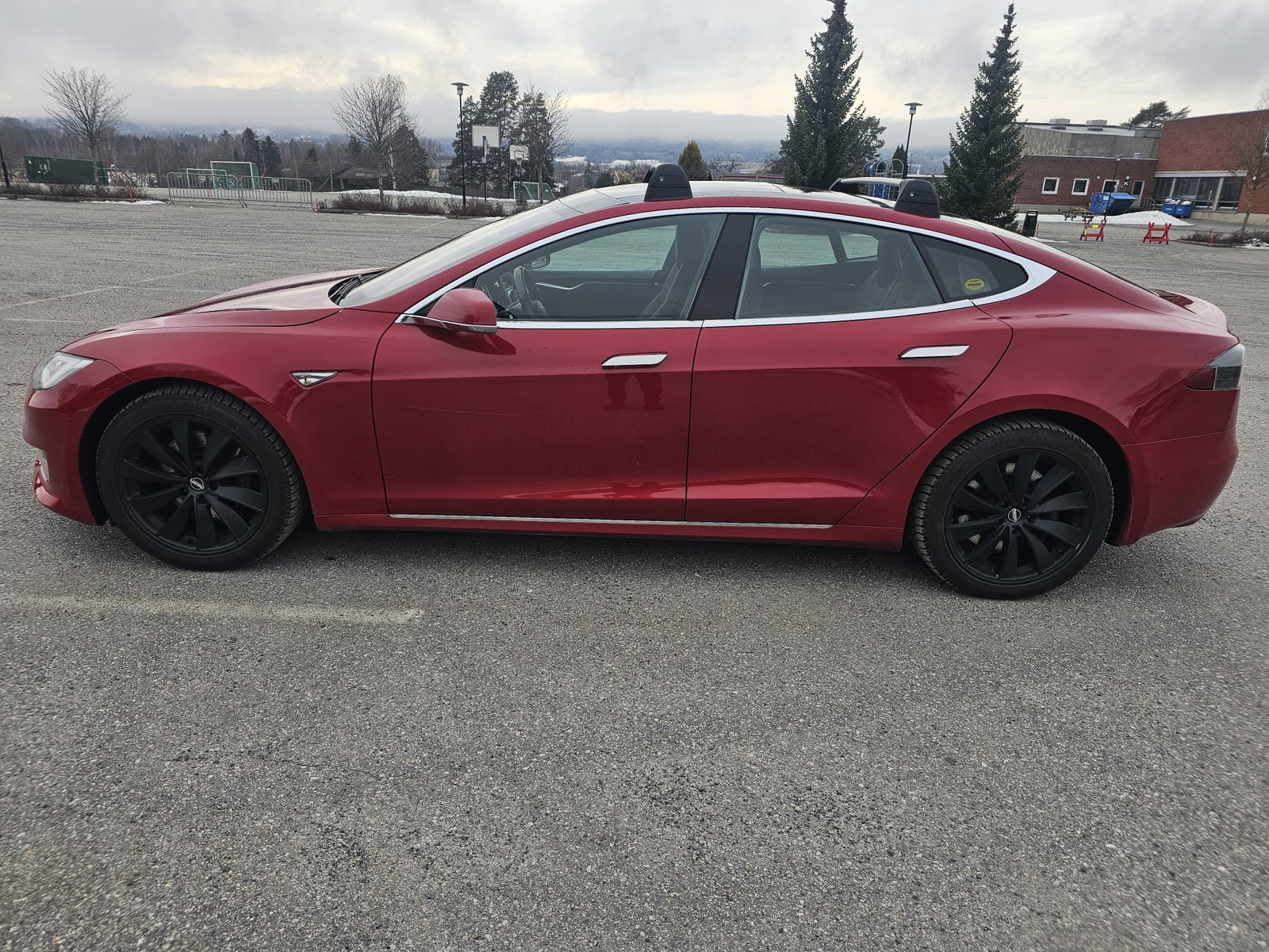Tesla Model S RESERVERT/75D 4WD/AUTOPILOT/PANO/TAKLUKE 2