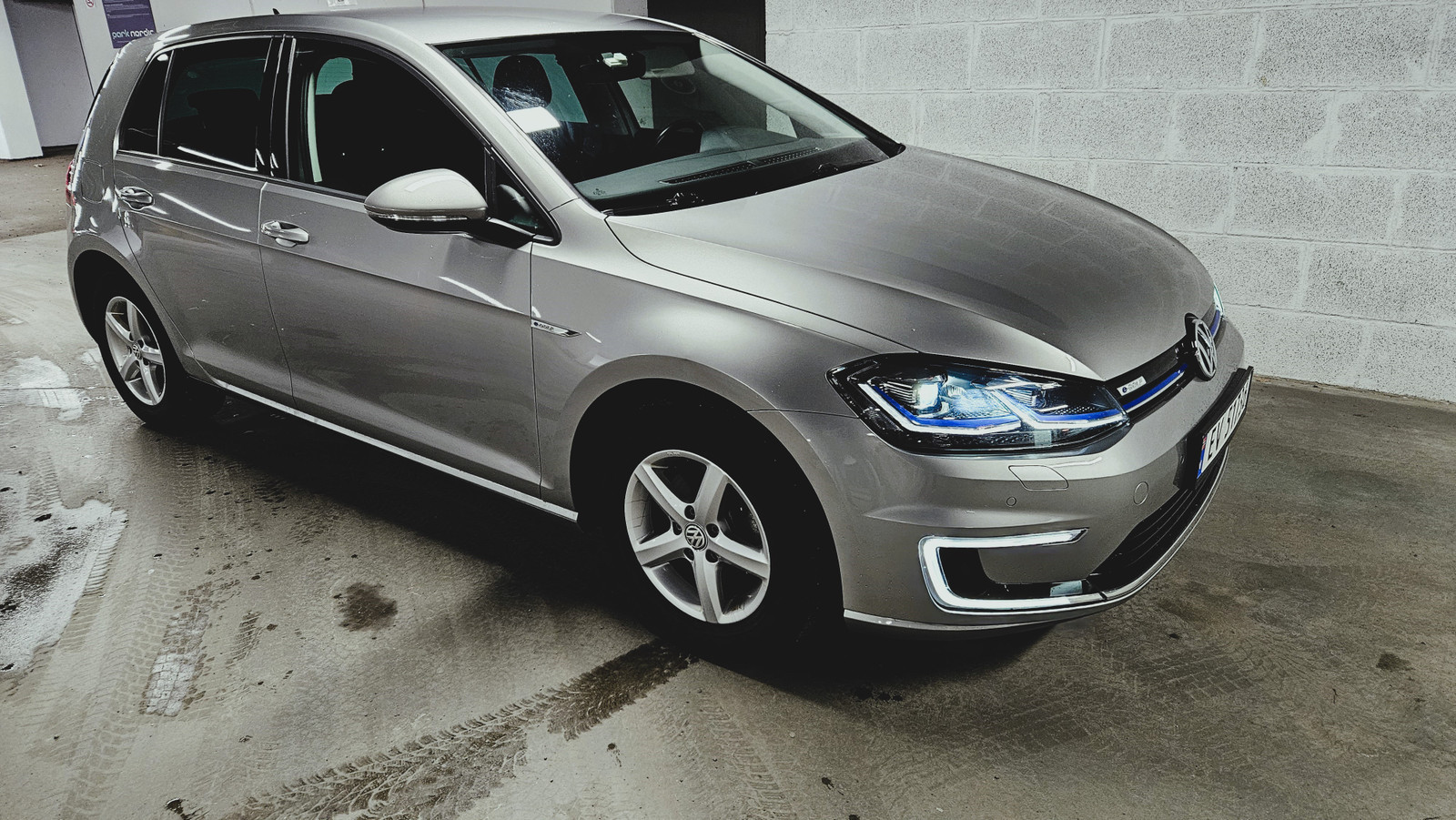 Volkswagen Golf 2
