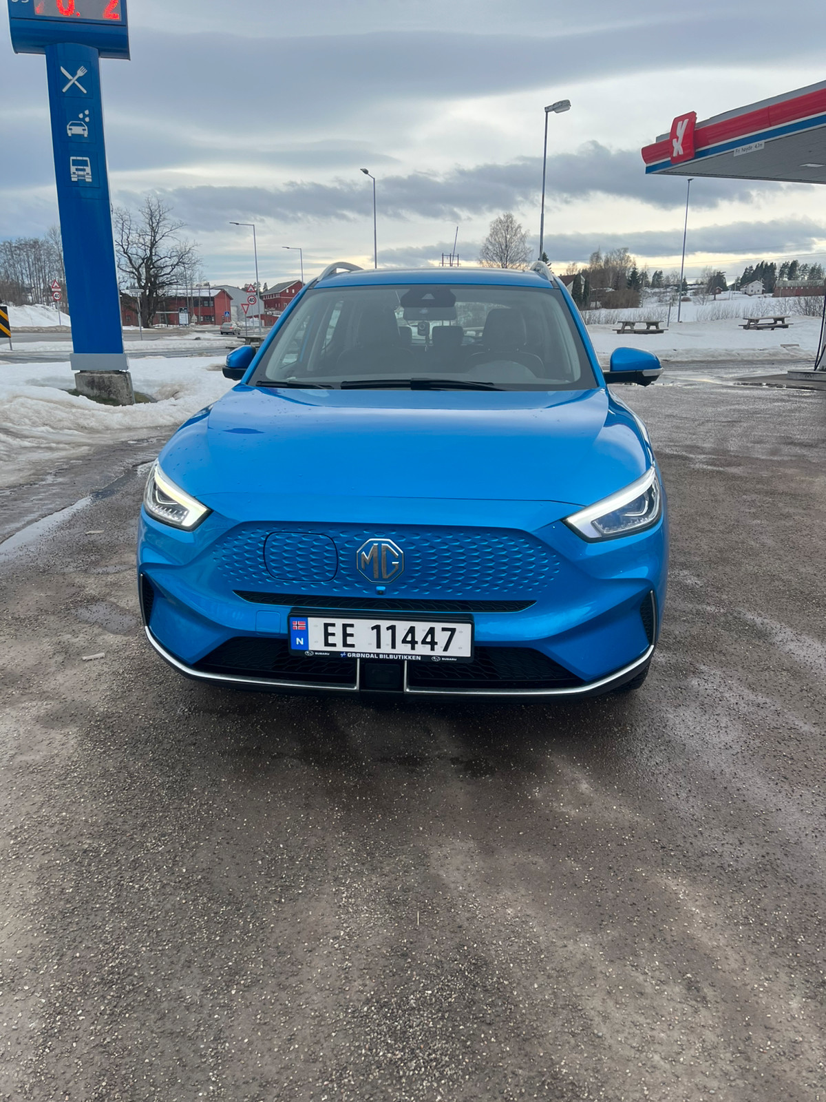 MG ZS EV Luxury Long Range 2