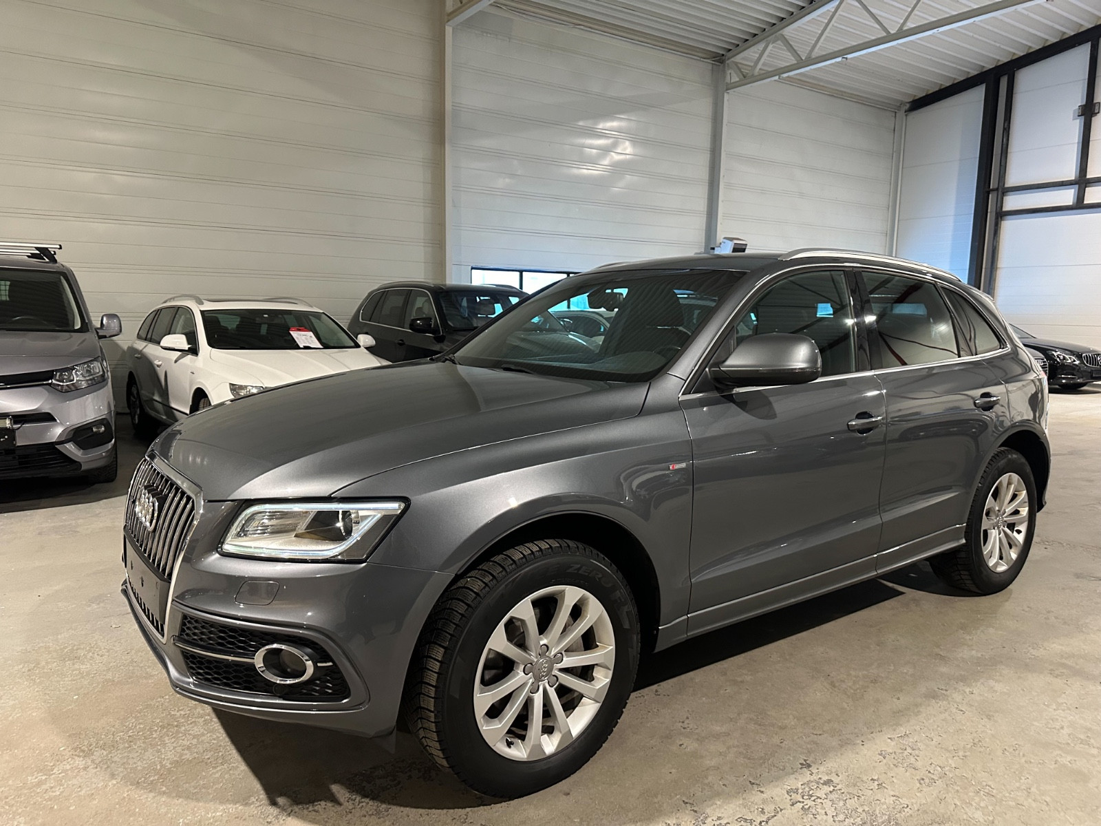 Audi Q5 190hk Quattro S-Line Skinn|Webasto|Krok|Navi|Dab+ 3
