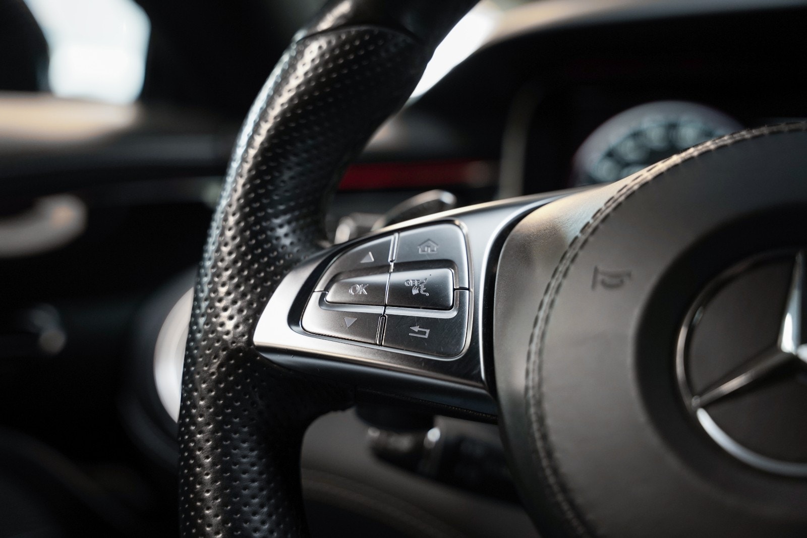 Hovedbilde av Mercedes-Benz S-Klasse