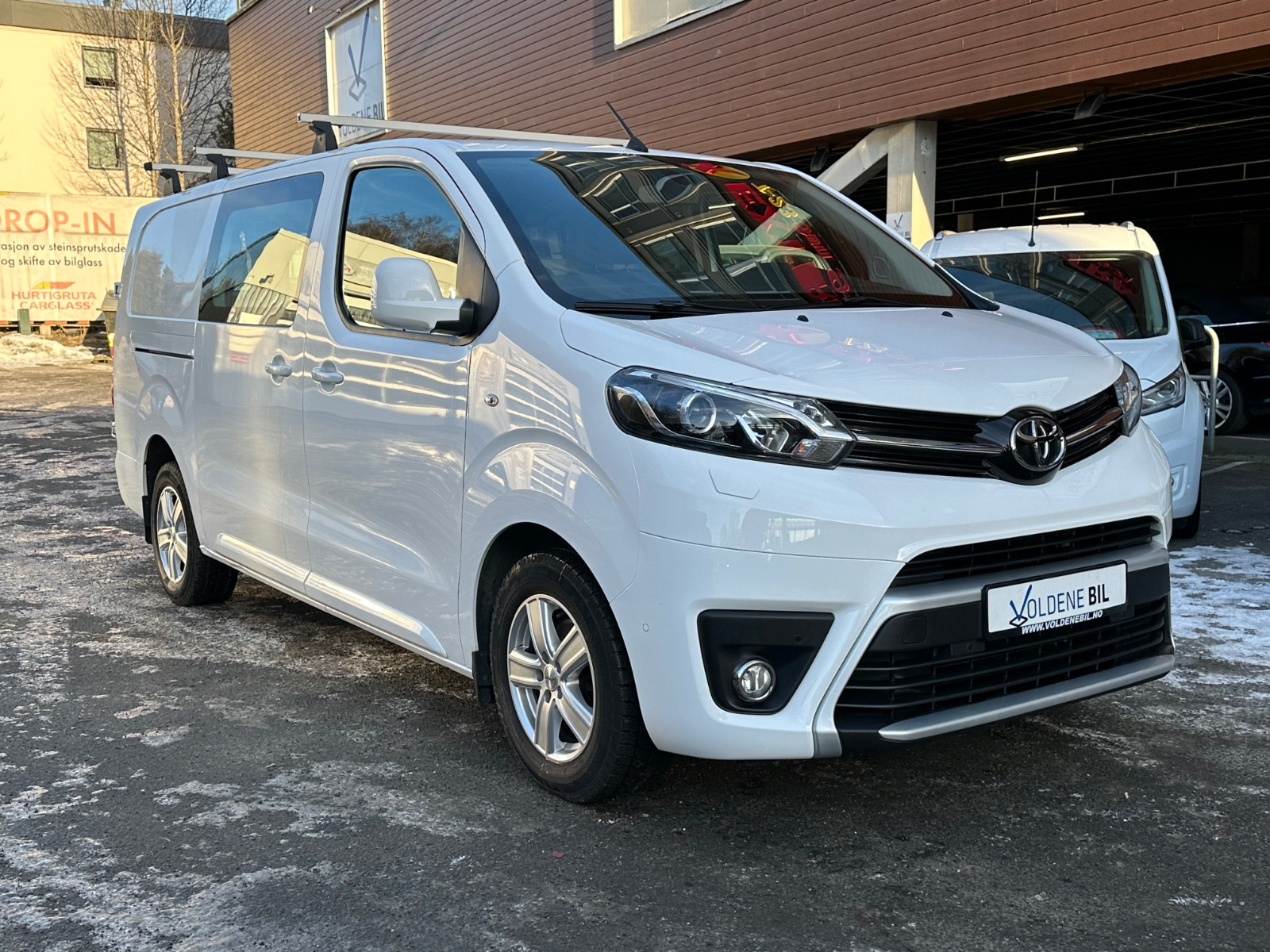 Toyota Proace 2.0 122HK | L2 | 3Seter | 2xSkyvedør | P.Varmer | R.Kam 3