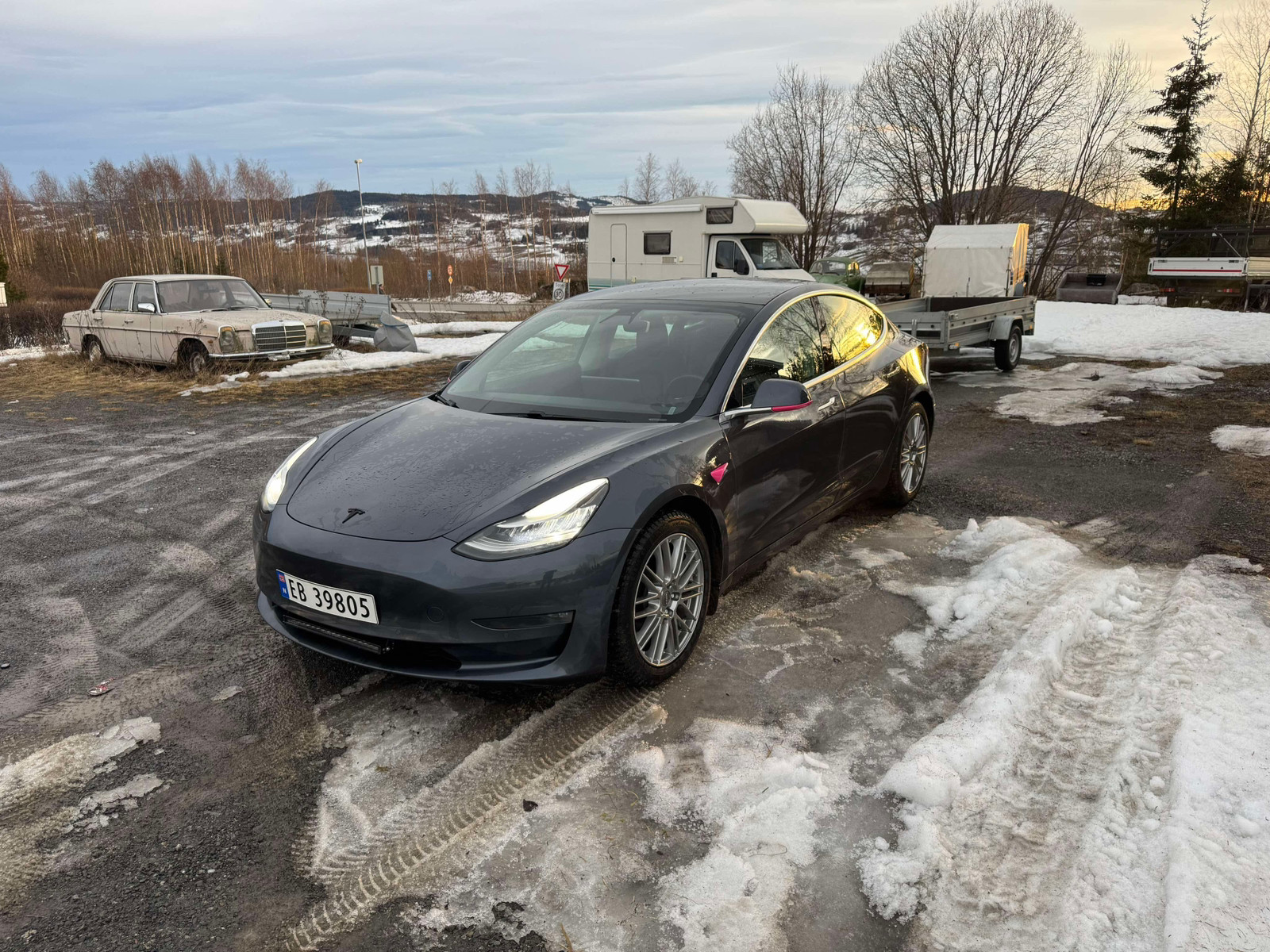 Tesla Model 3 Tesla model 3 Long Range AWD med acceleration boost!