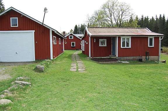 Garage och uthus med tvättstuga, basty och gym Galleribilde
