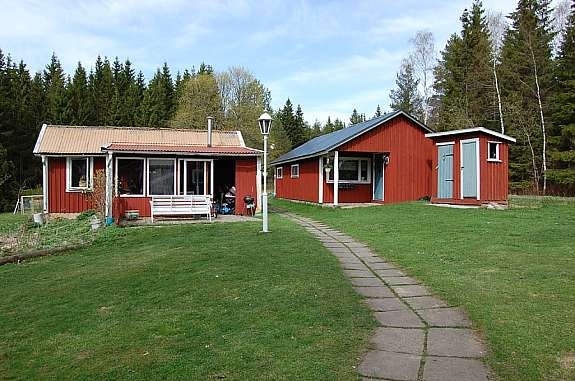 Uthus och gäststuga Galleribilde