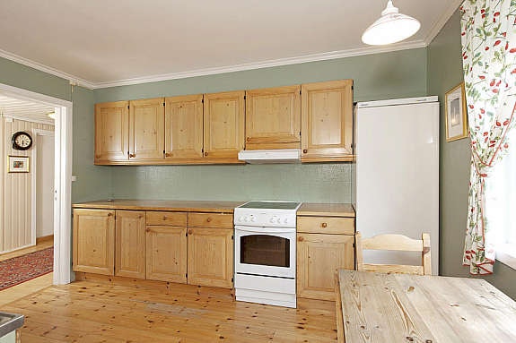 Kjøkken 1 etg mot gang Galleribilde