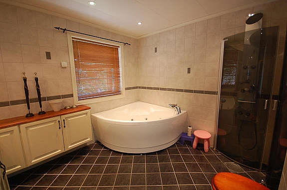 Bad i første etg. Galleribilde