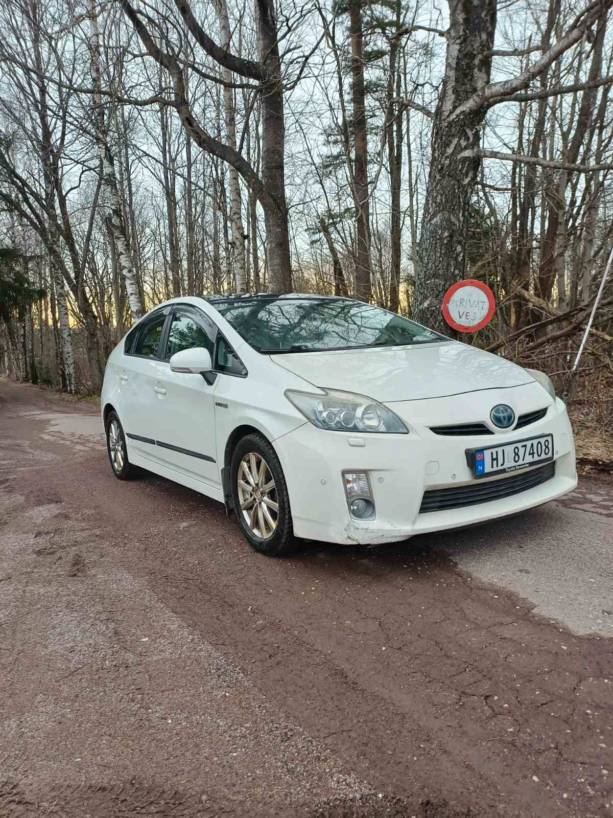 Toyota Prius 3