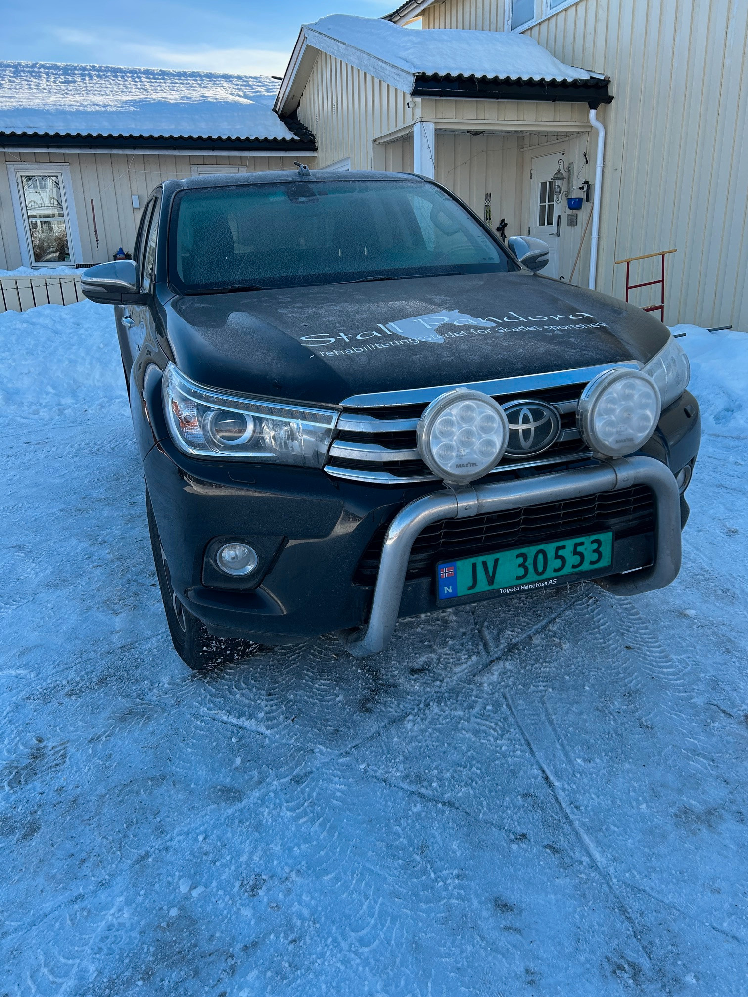 Toyota HiLux D-4D 150hk D-Cab 4WD SR aut