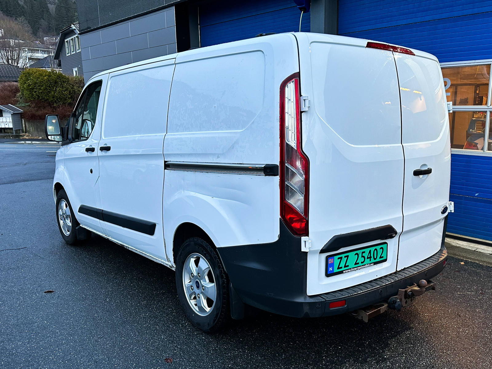 Ford Transit 290 L1 2,0 TDCi 130hk Limited aut 3
