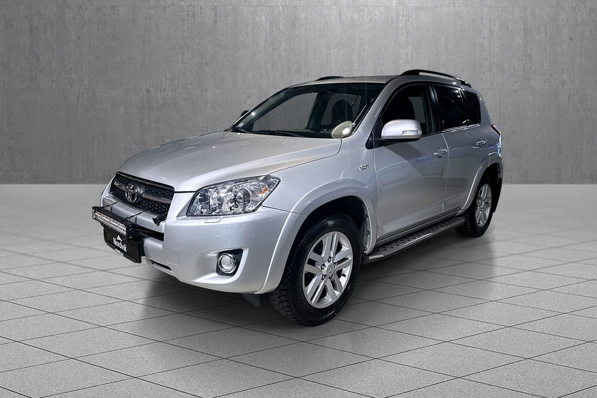 Toyota RAV4 AWD, Lav KM, Krok, ny service