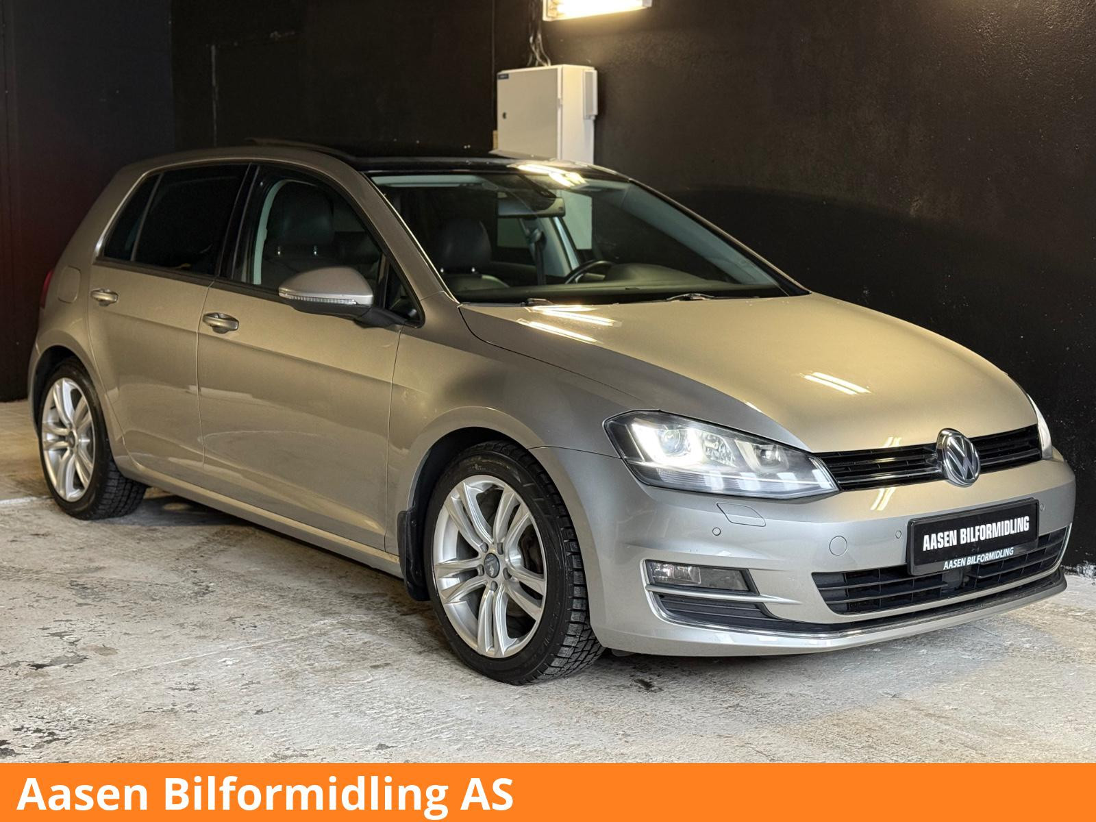 Volkswagen Golf GT/Kamera/Soltak/Krok/LED/Navi/Sports.seter/140hk/DSG/+